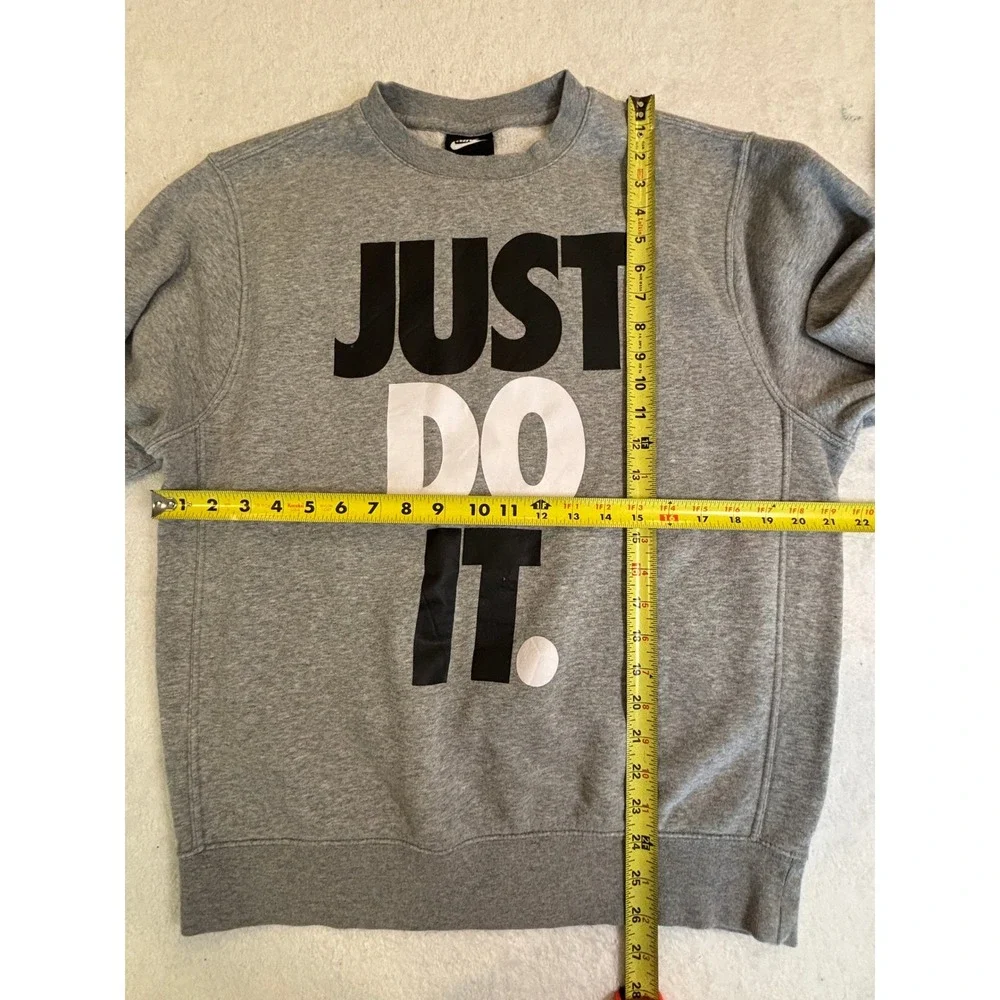 Nike Just‎ Do It Sweatshirt Mens Medium Gray Fleece Crewneck Pullover Graphic